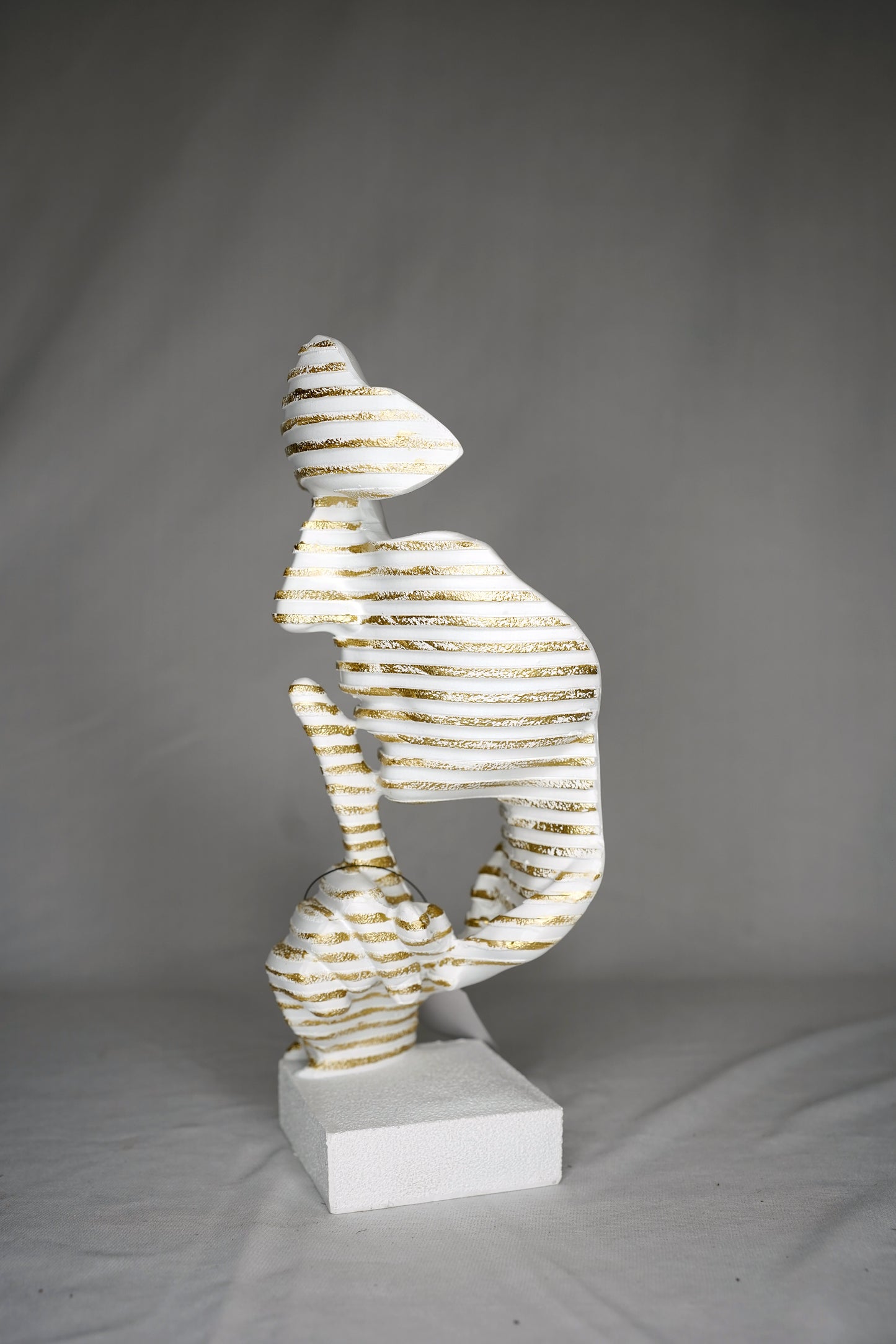 Minimal Aura Art Piece