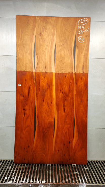 NATURAL VENEER