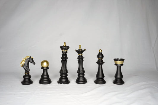 Luxe Strategy Chess Décor