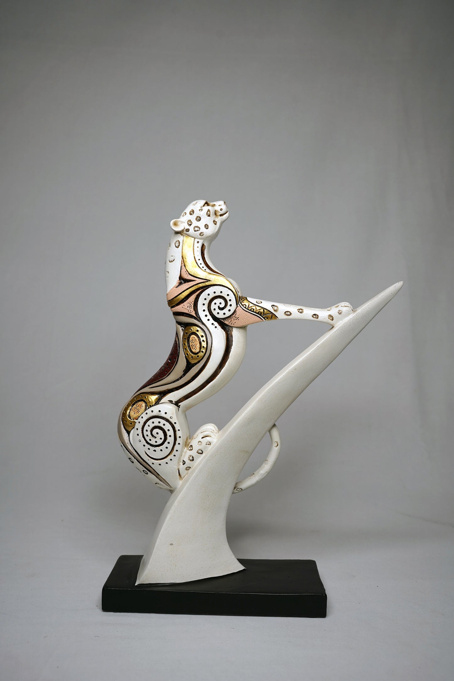 Contemporary Grace Table Art